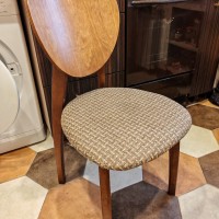 Стул кухонный деревянный коричневый