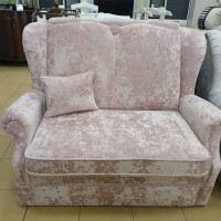 Диван-кровать «Вояж» малогабаритный.Механизм «Казачок».Цвет-розовый плюш